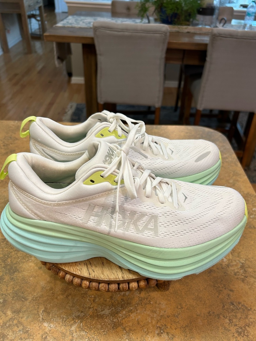 Hoka One Bondi 8 Running Shoe Blanc/Sunlit Ocelon Colorway - Picture 4 of 11